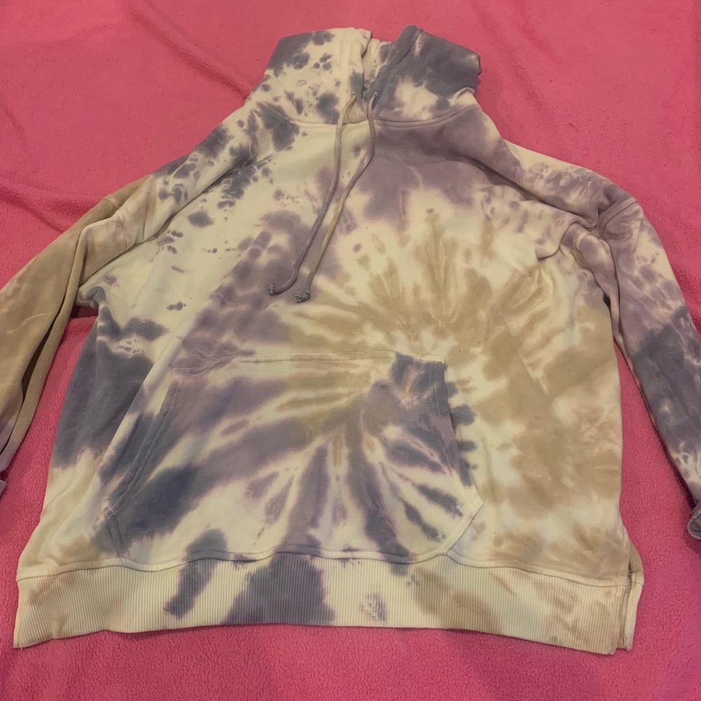 american eagle insanely soft tie dye hoodie
